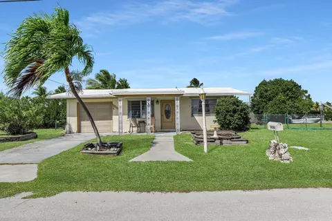 30361 Harding Rd, Big Pine Key, FL 33043