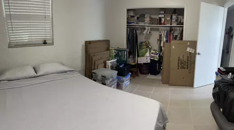 Bedroom - 350 E Sandy Cir, Big Pine Key, FL 33043 photo 3 of 6