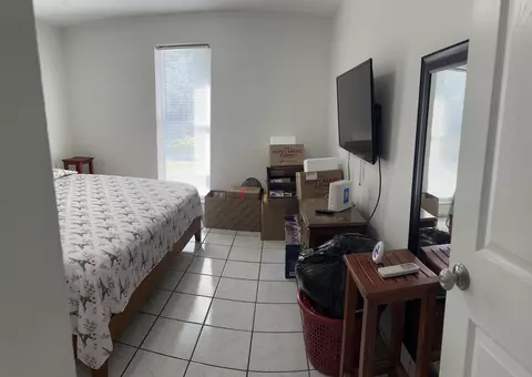 Bedroom - 350 E Sandy Cir, Big Pine Key, FL 33043 photo 2 of 6