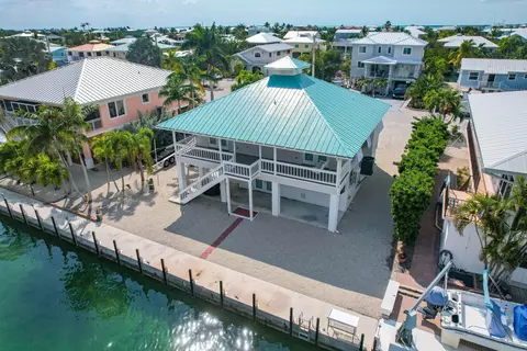 969 E Caribbean Dr, Summerland Key, FL 33042