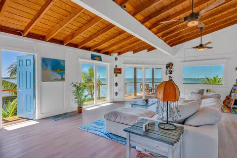 22836 Port Royal Ln, Cudjoe Key, FL 33042