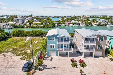 View/Area - 119 Avenue D #B, Marathon, FL 33050 photo 2 of 6