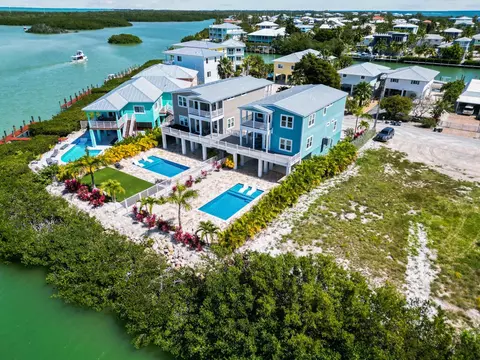 View/Area - 119 Avenue D #B, Marathon, FL 33050 photo 5 of 6