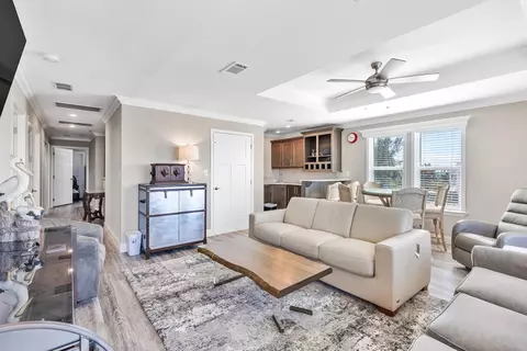 Living - 119 Avenue D #B, Marathon, FL 33050 photo 6 of 7