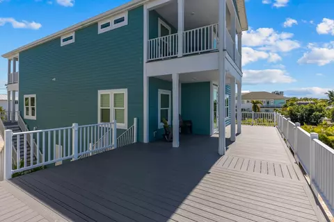 Exterior - 119 Avenue D #B, Marathon, FL 33050 photo 10 of 21
