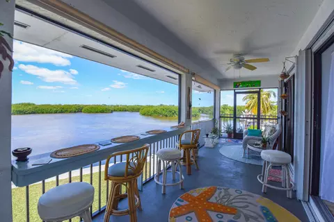 Exterior - 30325 Eagle Ln, Big Pine Key, FL 33043 photo 7 of 15