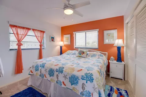 Bedroom - 30325 Eagle Ln, Big Pine Key, FL 33043 photo 1 of 8