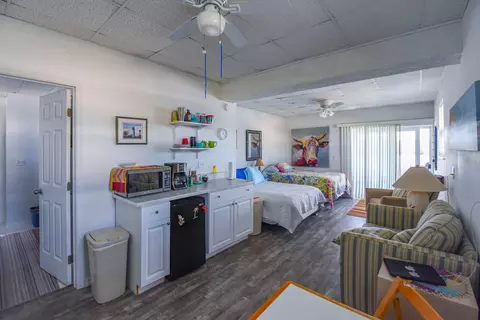 Bedroom - 30325 Eagle Ln, Big Pine Key, FL 33043 photo 8 of 8