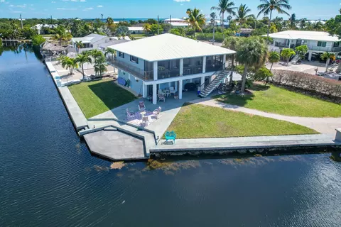 View/Area - 30325 Eagle Ln, Big Pine Key, FL 33043 photo 1 of 15