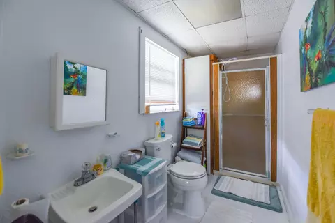 Bath - 30325 Eagle Ln, Big Pine Key, FL 33043 photo 2 of 2