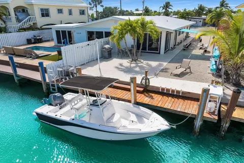 230 10th St #KEY colony, Key Colony Beach, FL 33051