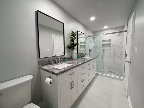 Bath - 785 W 63rd Street Ocean Rd, Marathon, FL 33050 photo 1 of 3