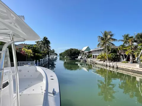 Exterior - 785 W 63rd Street Ocean Rd, Marathon, FL 33050 photo 3 of 9