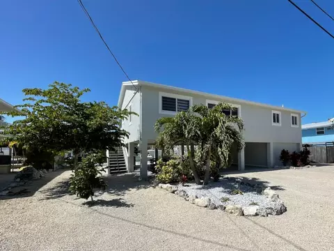 Exterior - 785 W 63rd Street Ocean Rd, Marathon, FL 33050 photo 4 of 9