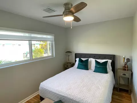 Bedroom - 785 W 63rd Street Ocean Rd, Marathon, FL 33050 photo 2 of 3