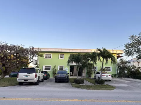 1129 Pebble Beach Ln #4, Duck Key, FL 33050