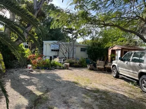 709 Sharon Pl, Key Largo, FL 33037