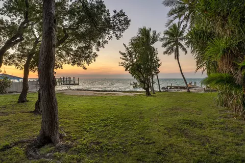 18 Avacado St, Islamorada, FL 33036