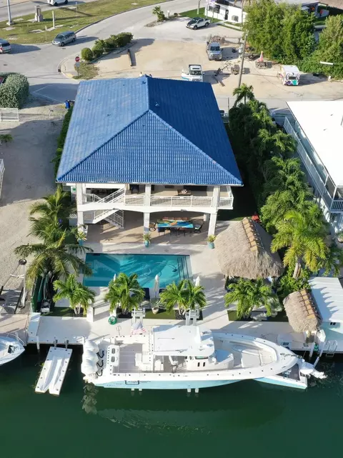 114 Bessie Rd, Tavernier, FL 33070