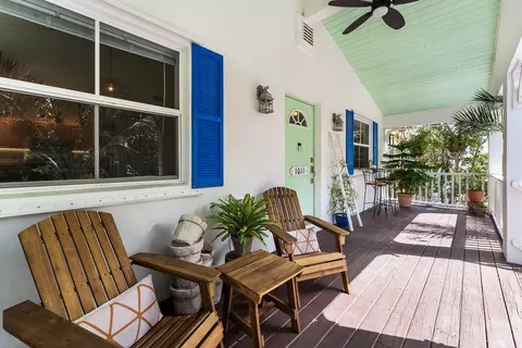 Exterior - 1011 Snapper Ln, Key Largo, FL 33037 photo 2 of 12