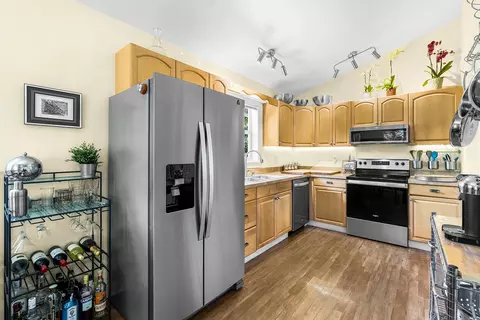 Kitchen - 1011 Snapper Ln, Key Largo, FL 33037 photo 1 of 2