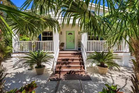 1011 Snapper Ln, Key Largo, FL 33037