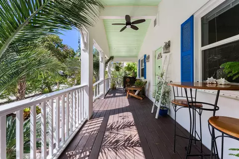 Exterior - 1011 Snapper Ln, Key Largo, FL 33037 photo 5 of 12