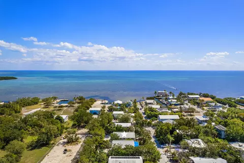 View/Area - 1011 Snapper Ln, Key Largo, FL 33037 photo 5 of 5