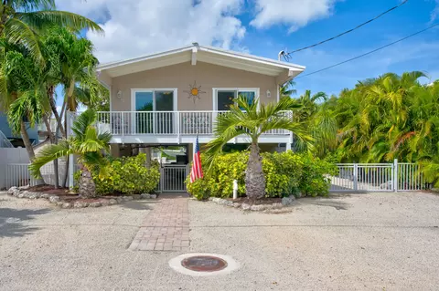 757 98th St, Marathon, FL 33050