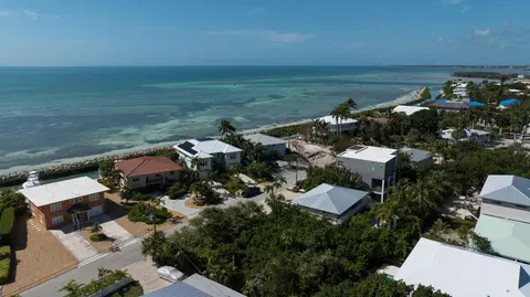 251 W Seaview Cir, Duck Key, FL 33050