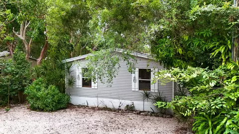 9 Norwood Ave, Key Largo, FL 33037