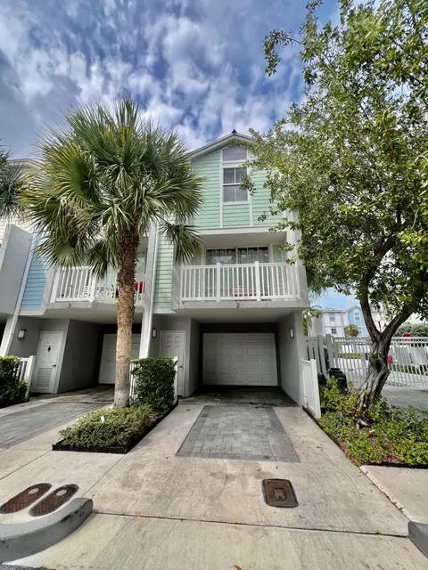 2 Seaside South Ct, Key West, FL 33040