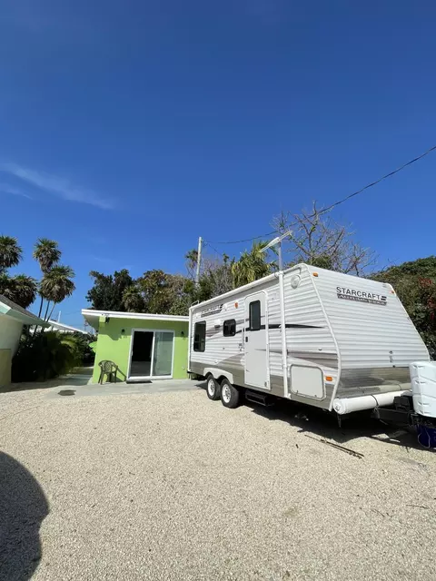 Exterior - 305 27th St, Marathon, FL 33050 photo 5 of 5