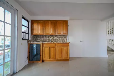 Kitchen - 116 5th Ln, Key Largo, FL 33037 photo 1 of 5