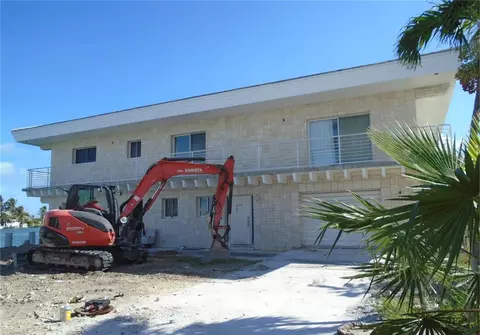 820 10th St #KEY colony, Key Colony Beach, FL 33051 photo 3