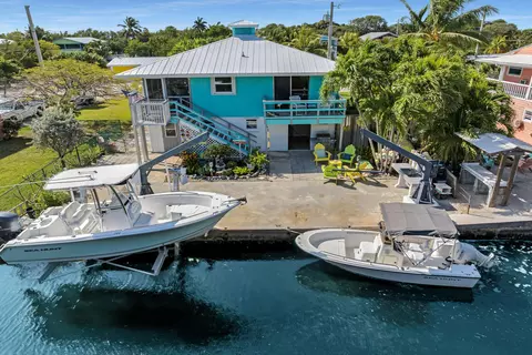 30827 Baileys Ln, Big Pine Key, FL 33043