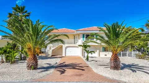 250 W Seaview Dr, Duck Key, FL 33050