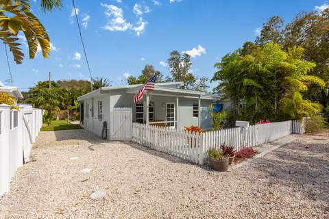 2433 Harris Ave, Key West, FL 33040