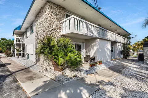 11 Sombrero Blvd #5E, Marathon, FL 33050