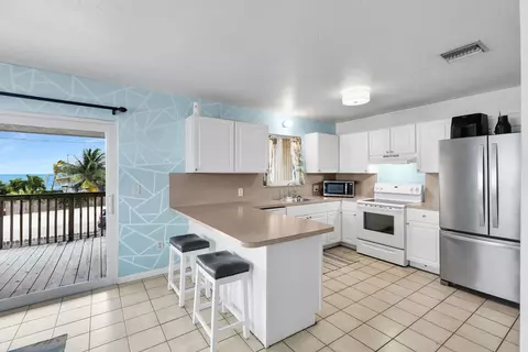 Kitchen - 1199 73rd Street Ocean Street Ocean, Marathon, FL 33050 photo 2 of 4