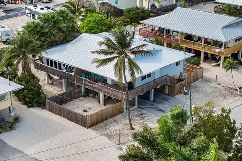Exterior - 1199 73rd Street Ocean Street Ocean, Marathon, FL 33050 photo 4 of 9