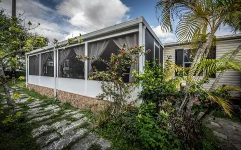 220 NE 12 Ave #14, Homestead, FL 33030