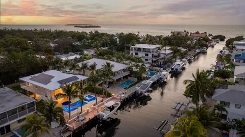 926 Lobster Ln, Key Largo, FL 33037