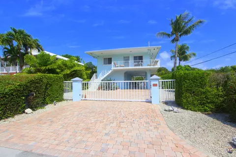 26 Bahama Ave, Key Largo, FL 33037