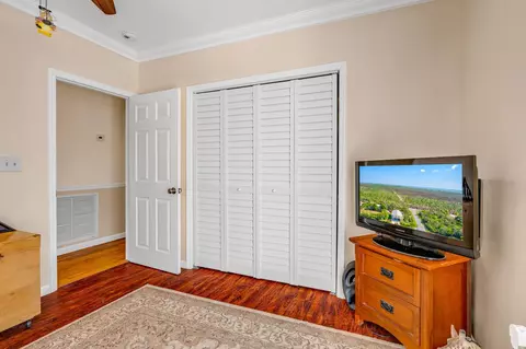 Bedroom - 29366 Lucrecia St, Big Pine Key, FL 33043 photo 2 of 5