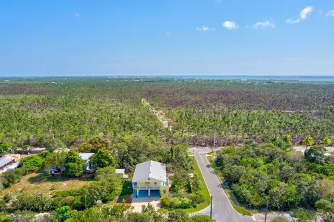 29366 Lucrecia St, Big Pine Key, FL 33043