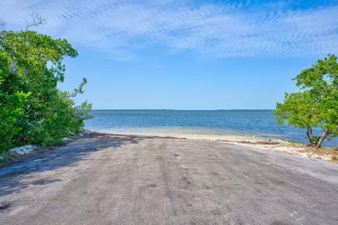 View/Area - 29366 Lucrecia St, Big Pine Key, FL 33043 photo 5 of 6