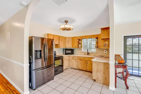 Kitchen - 29366 Lucrecia St, Big Pine Key, FL 33043 photo 1 of 2