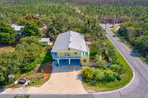Exterior - 29366 Lucrecia St, Big Pine Key, FL 33043 photo 2 of 16