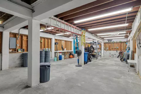 Other - 947 E 75th St, Marathon, FL 33050 photo 4 of 5